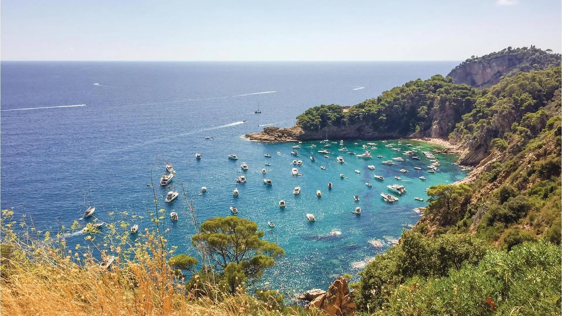 Stunning Apartment In Tossa De Mar With Kitchen